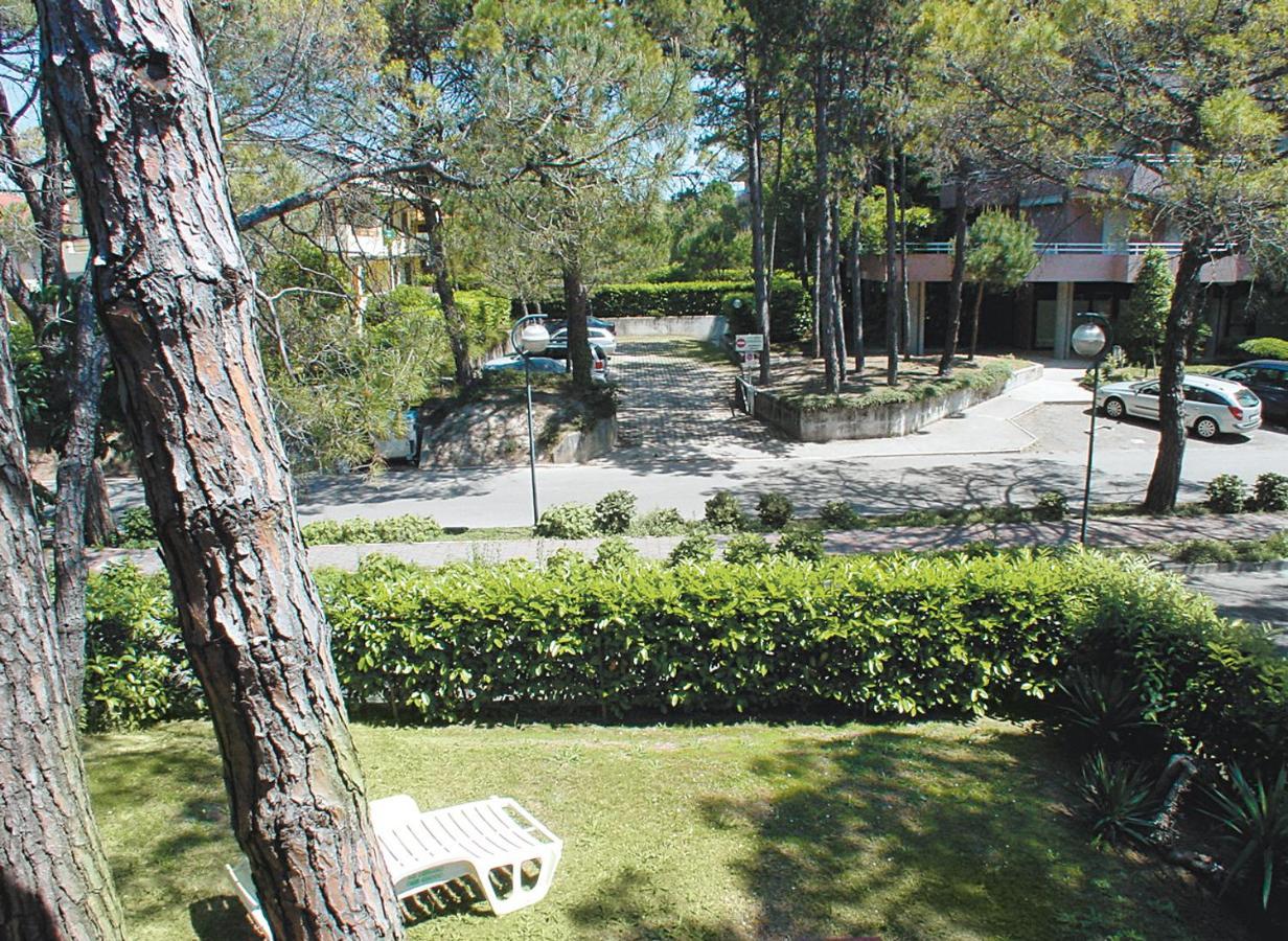 Flat In Lignano Pineta Lejlighed Lignano Sabbiadoro Eksteriør billede